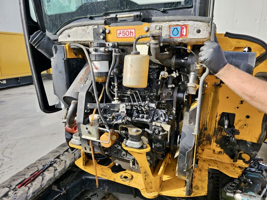 Service/ reparatii excavatoare / buldo / miniexcavatoare / Bobcat