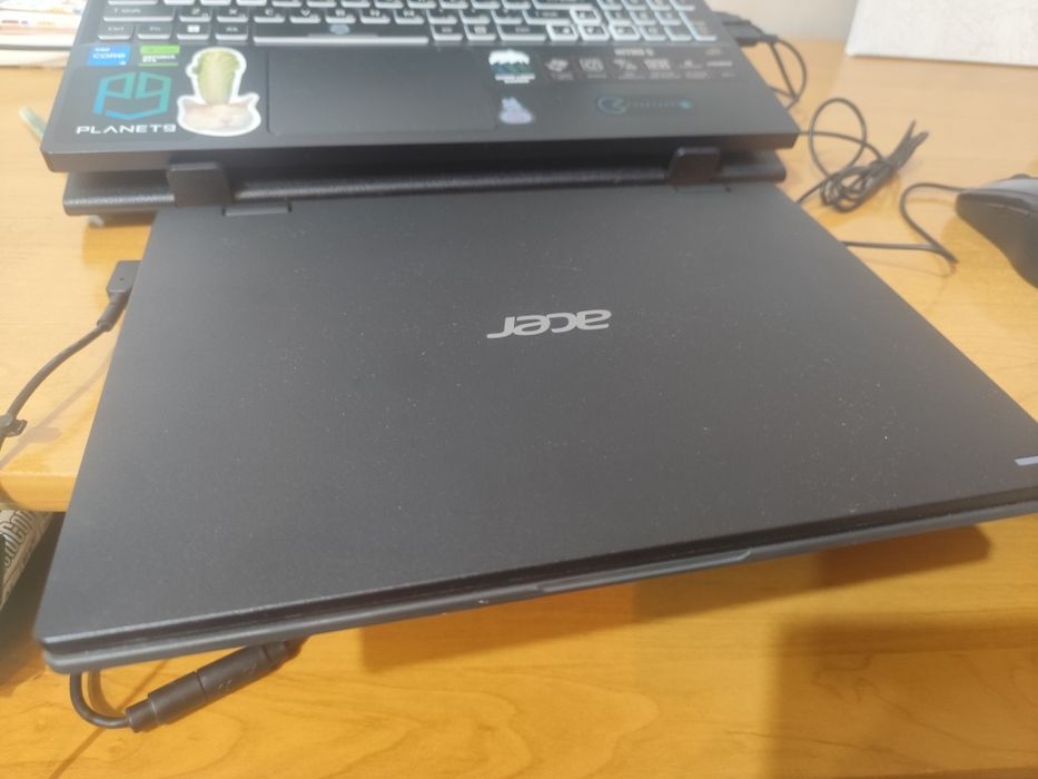 Ноутбук и планшет