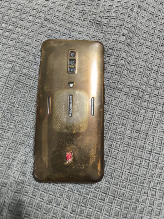 Продам телефон ZTE numbia red magic 6