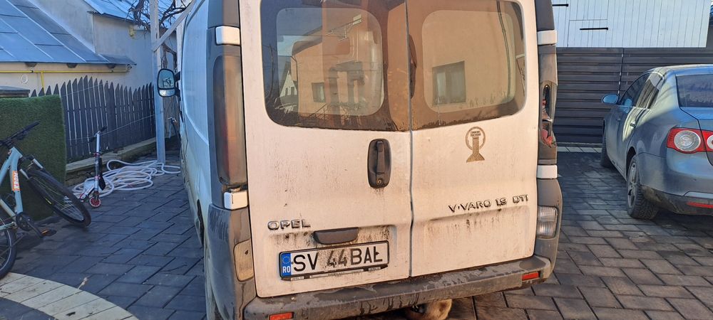 Opel vivaro motor 1.9