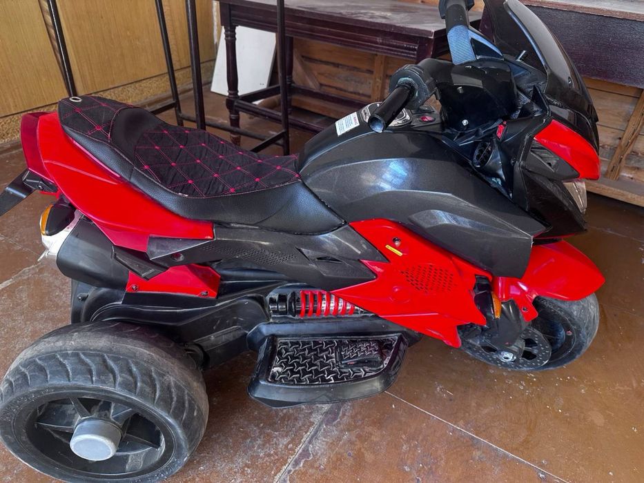 Mototsikl zaryadkali