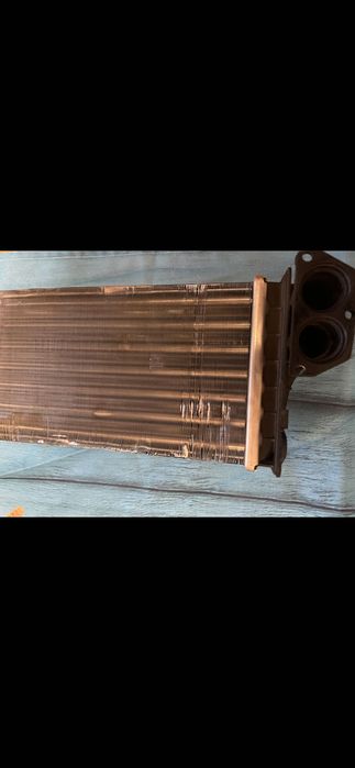 Вътрешен радиатор парно peugeot 206