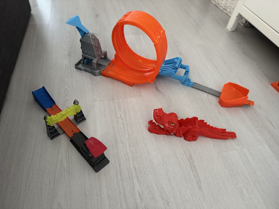 ЛОТ Писти Hot Wheels