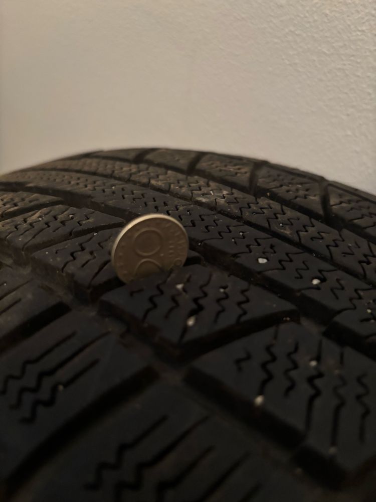2 зимни гуми Triangle Snow Lion TR777 215/70 R16
