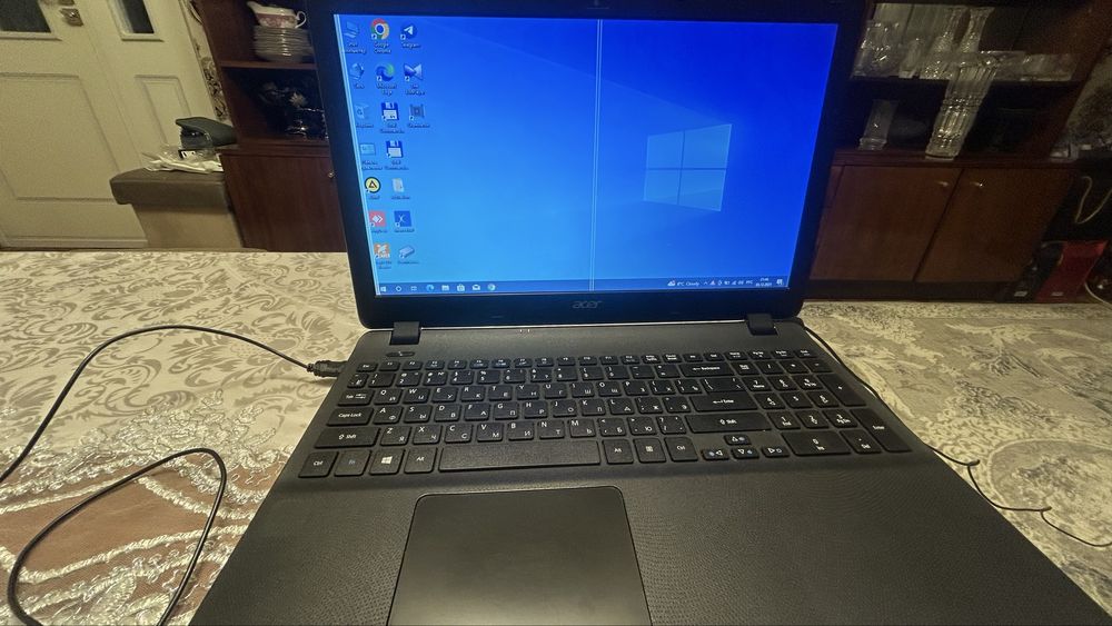 Aser рабочий   в харрщем состояние нотбук