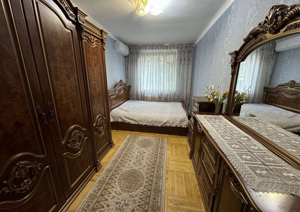 Аренда  4/2/4  Лабзак  Ц-13