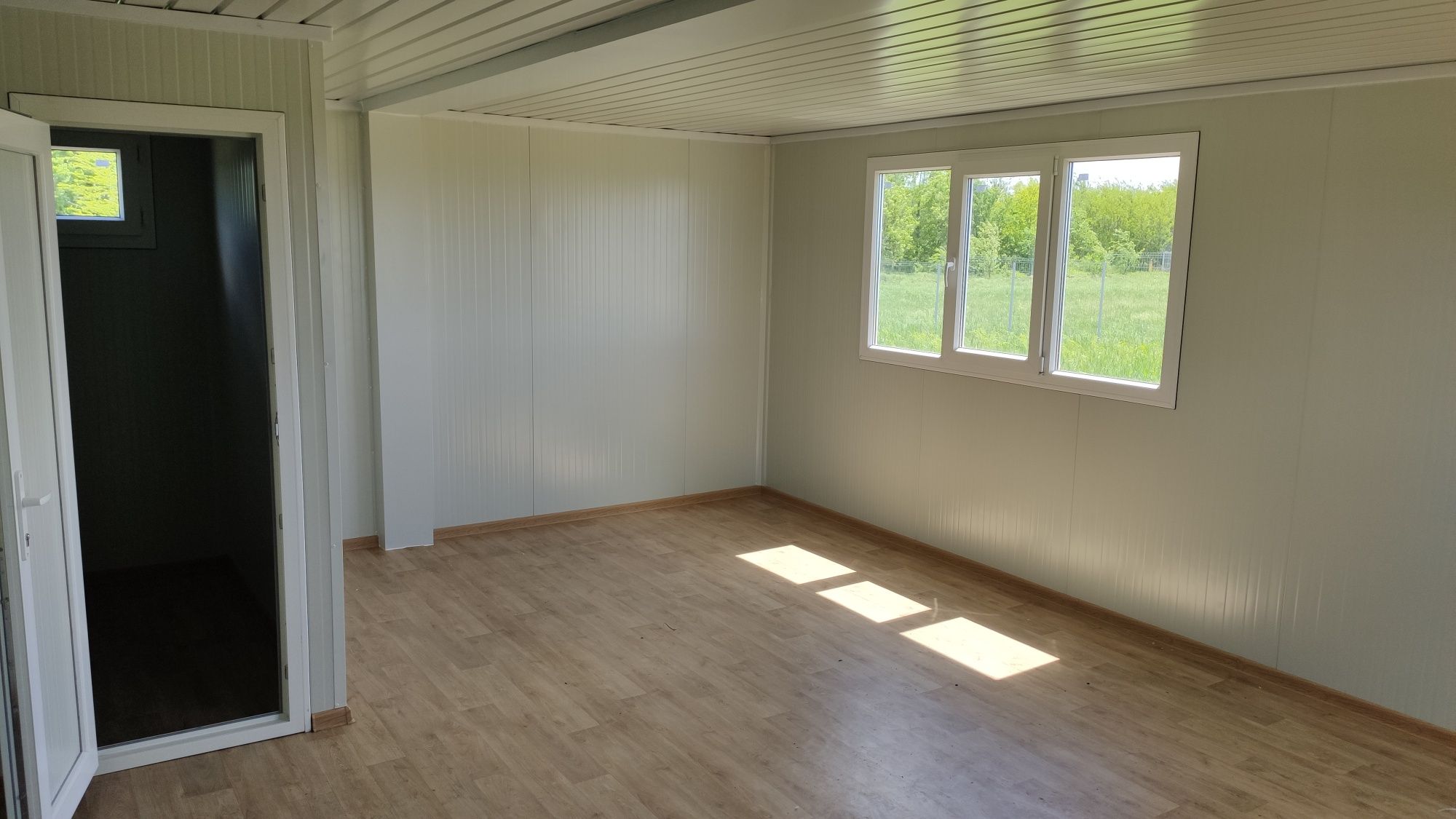 Cladire container