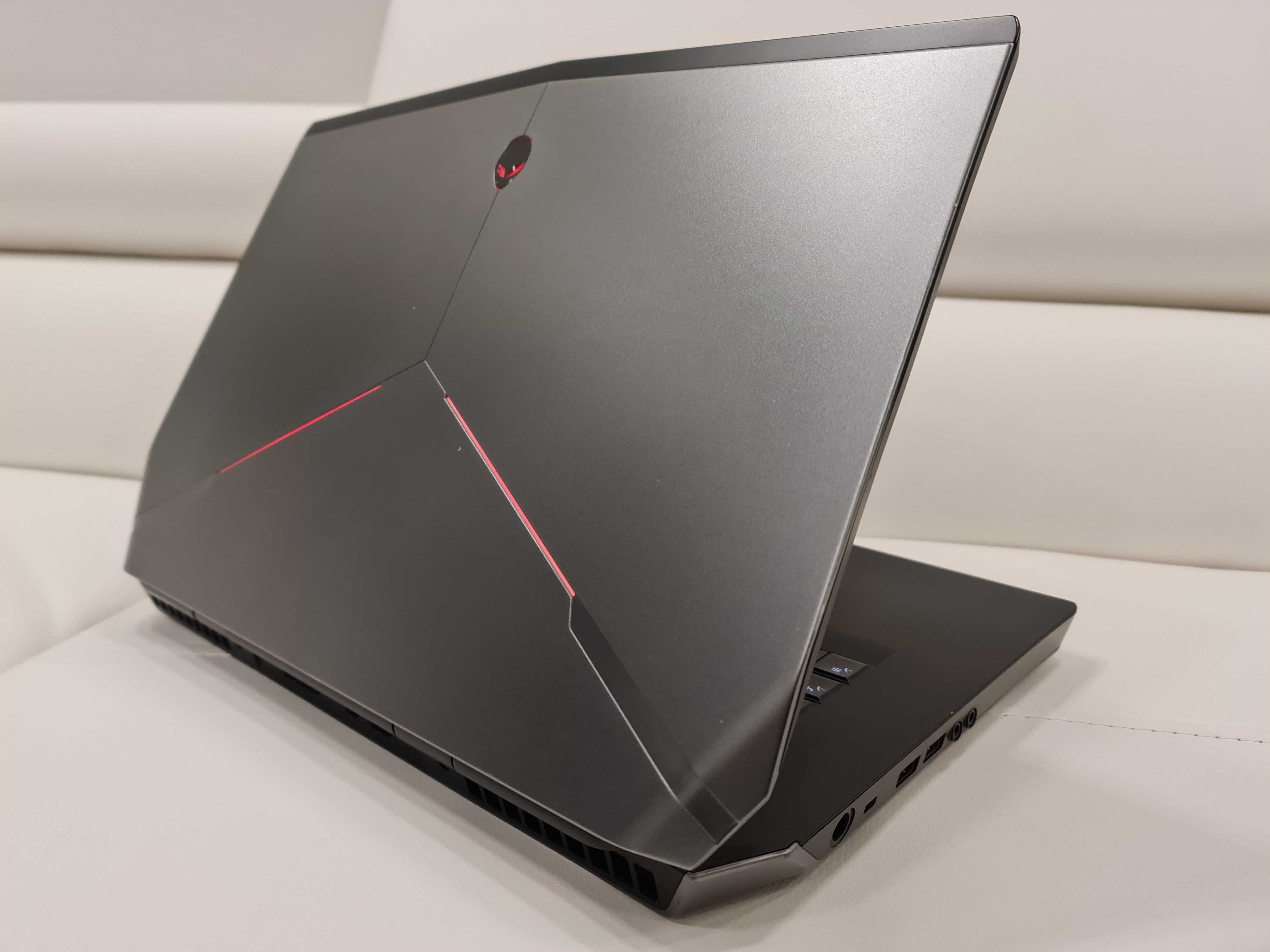 Laptop gaming ALIENWARE 16" intel core i7-6820HK ,ram 16 gb, video AMD