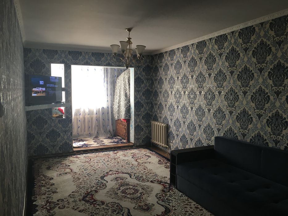 Продам квартиру в 16 мкр срочно