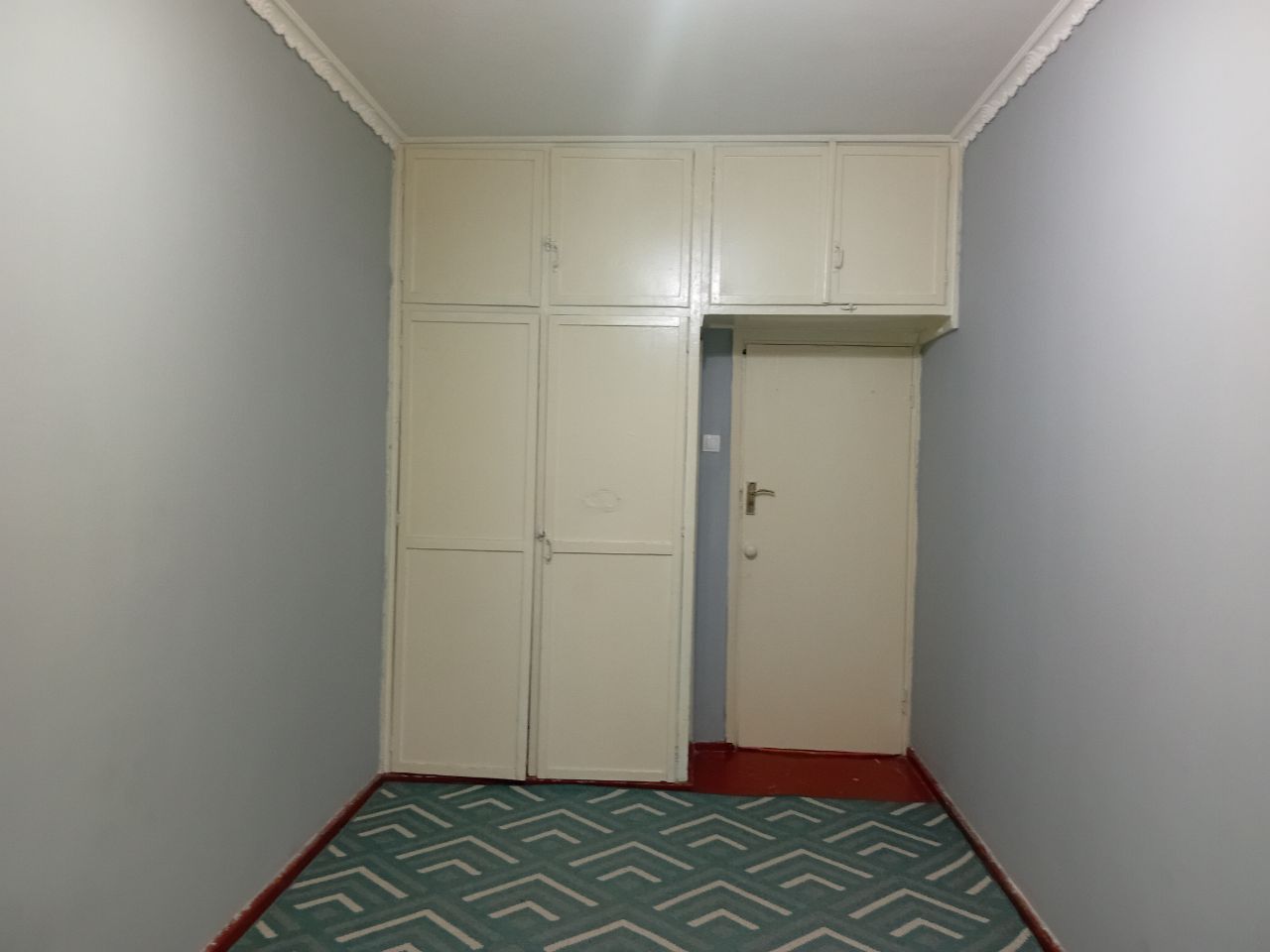 Metro chilonzor, chilonzor 16. Ijaraga talaba qizlar qoyiladi.
