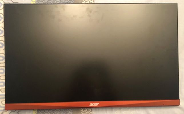 Monitor Acer XG270HU - DEFECT, cu ecranul SPART