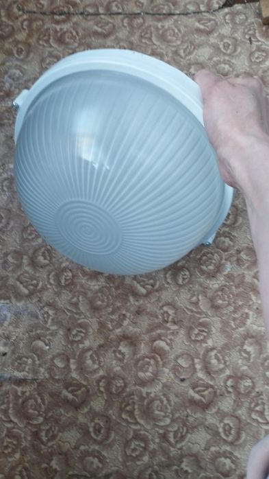 Продам  плафоны.