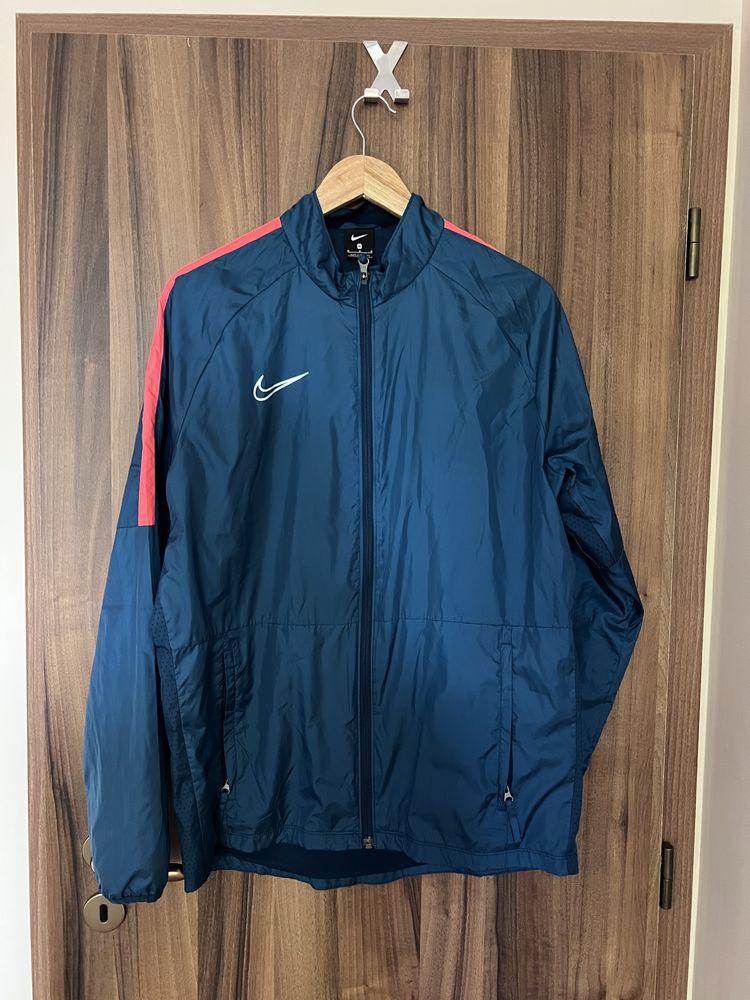 NIKE тънко яке, М размер