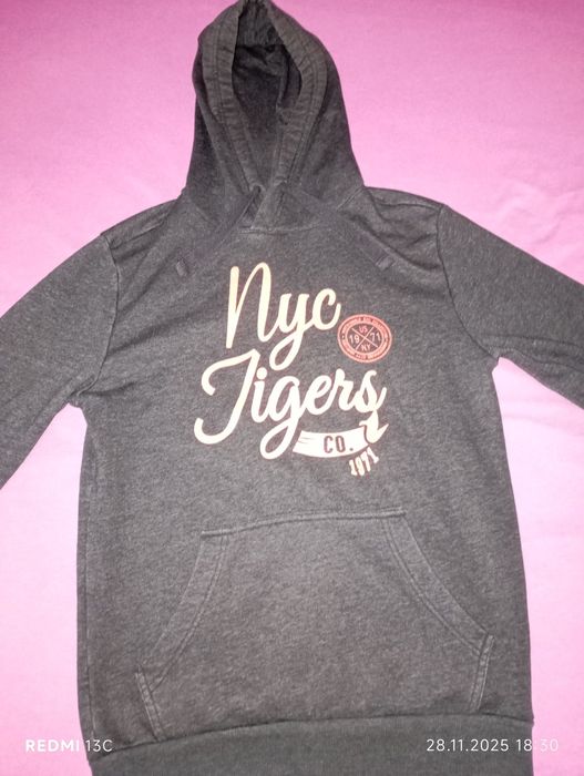 Мъжки суичър без забележки