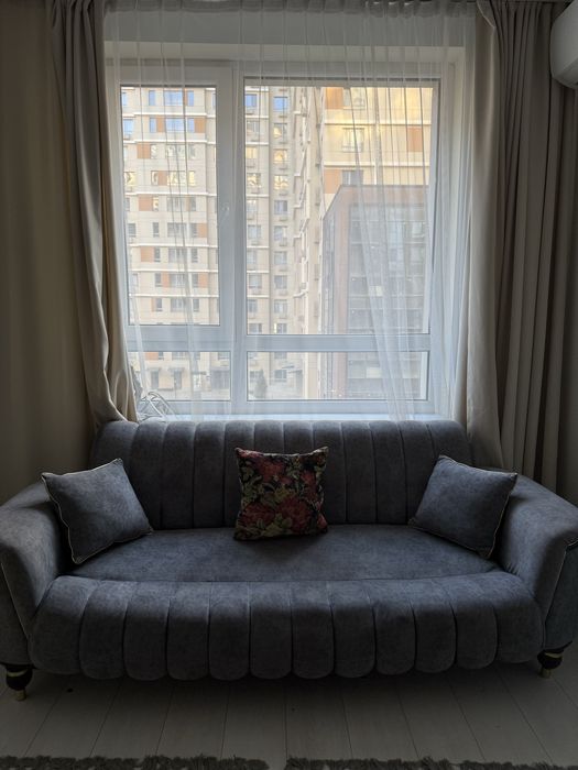 продам диван срочно!!