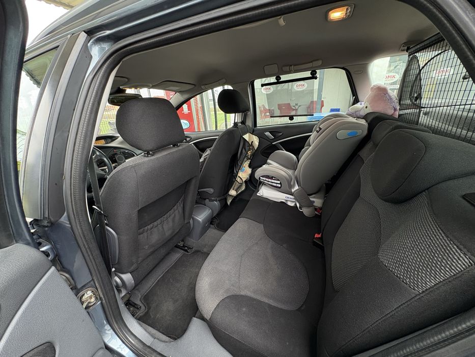 Vând Citroen C5 II 1,6 HDI