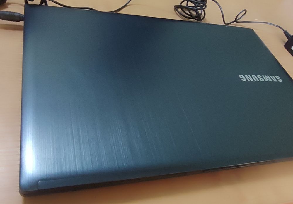Ноутбук Core i7/16 ОЗУ/240 SSD
