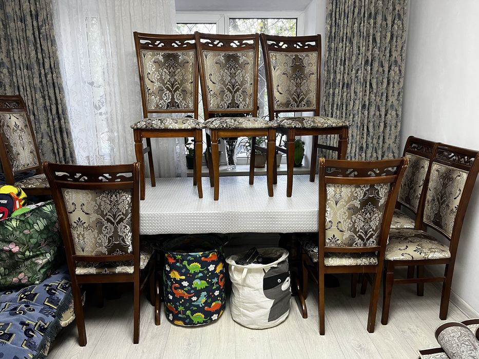 продам стол со стульями