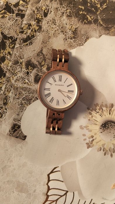 Часы ручные ecowatch