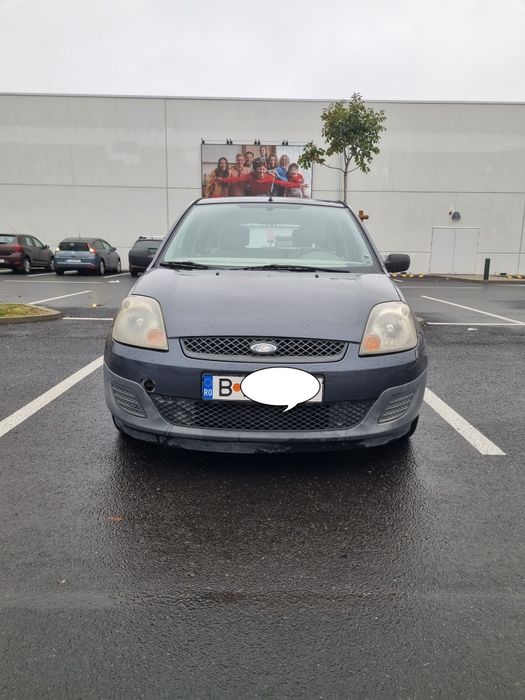 Vand Ford Fiesta 1.4 benzina 2007
