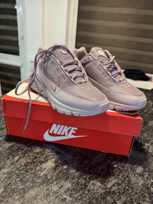Маратонки Nike Air Max Pulse