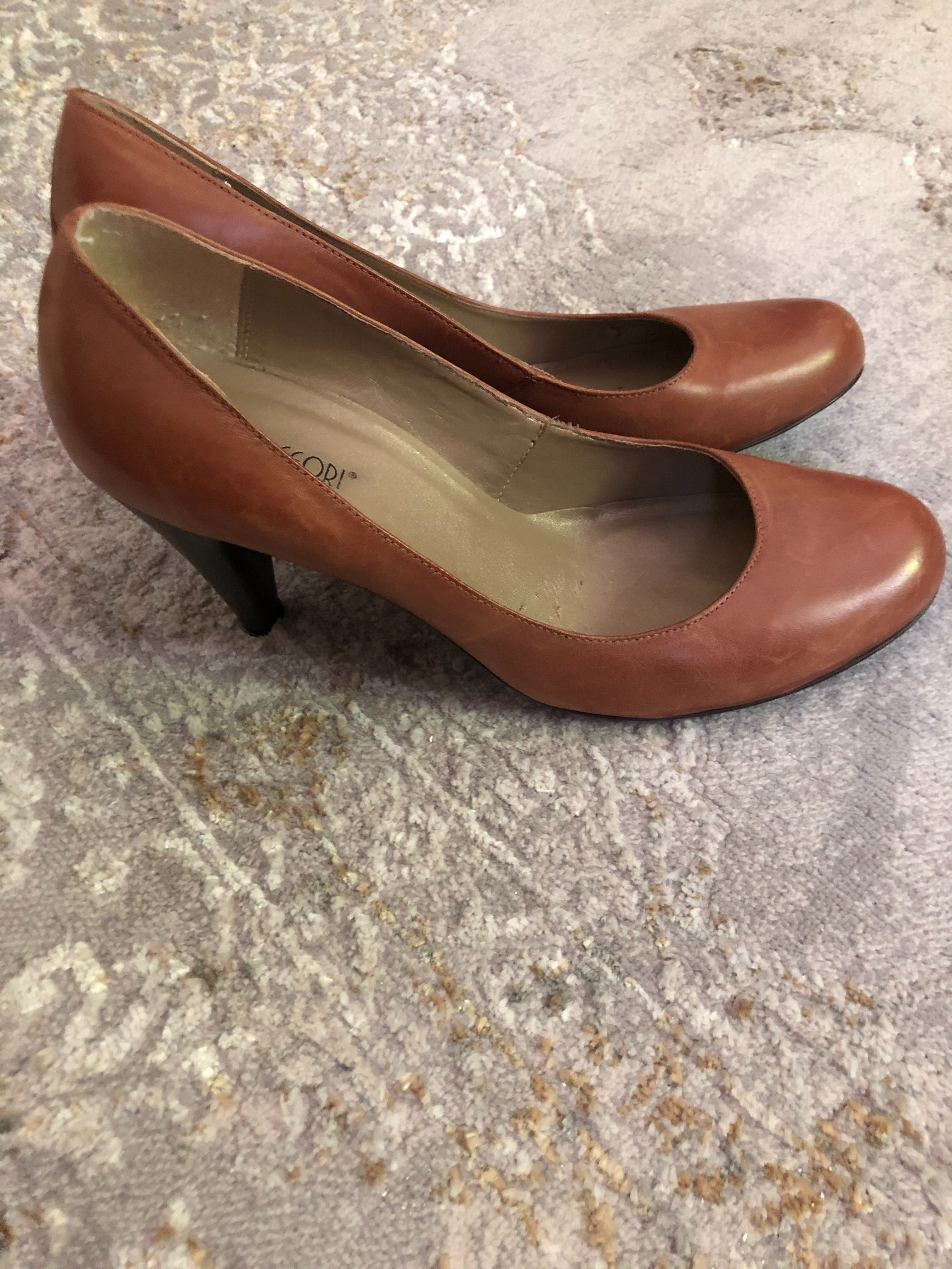 Pantofi din piele cu toc