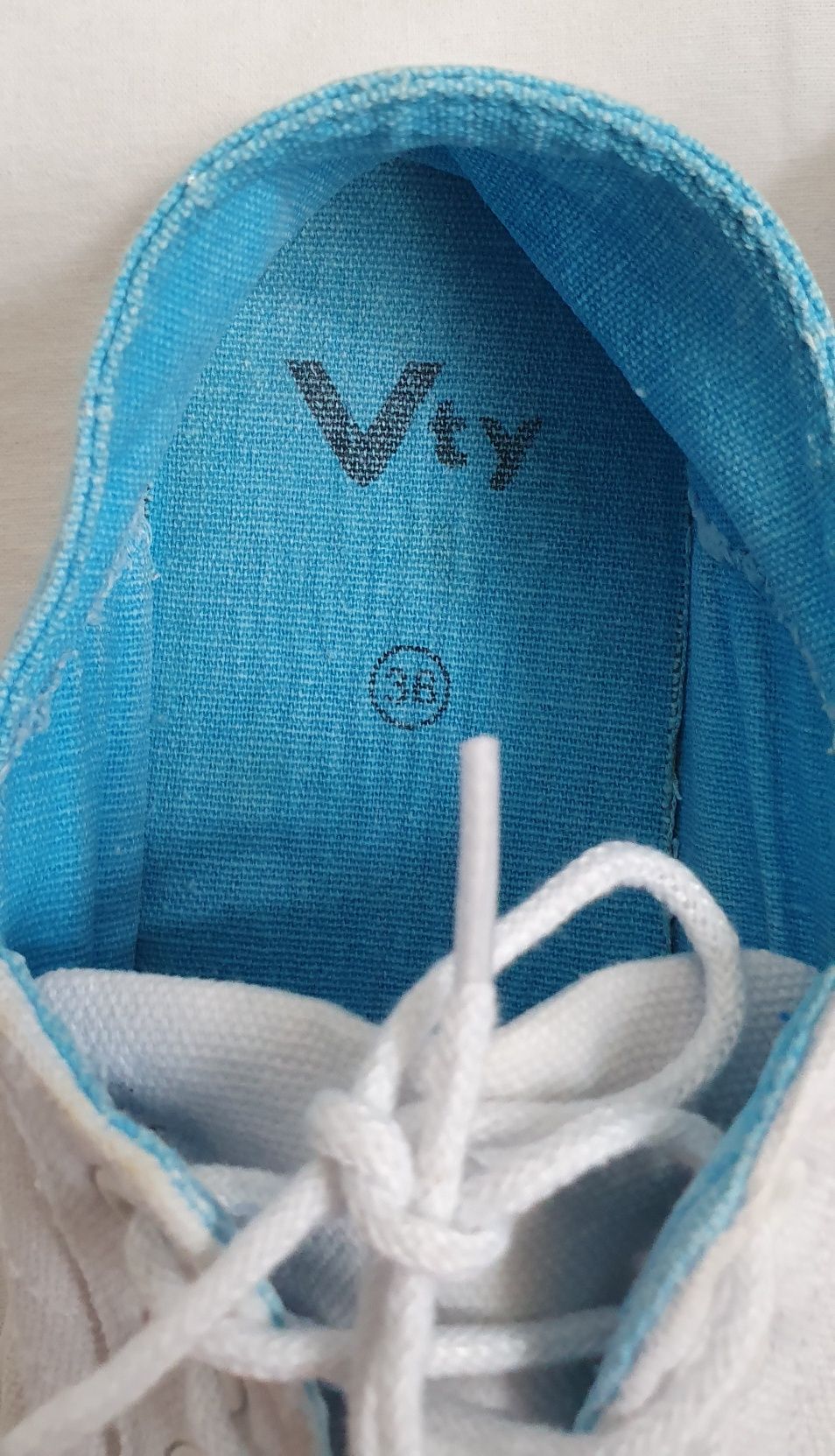Teniși albi Dama  Vty