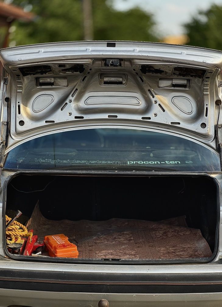 Продавам Audi 80
