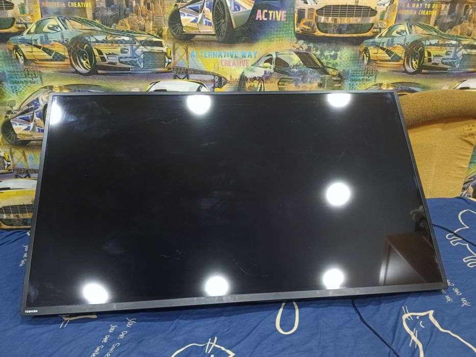 Телевизор Toshiba 50 д.