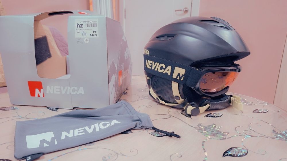 Каска Nevica за ски сноуборд с очила Nevica