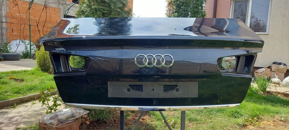 Hayon Audi A6 c7 4g facelift , bara fața si grila non facelift