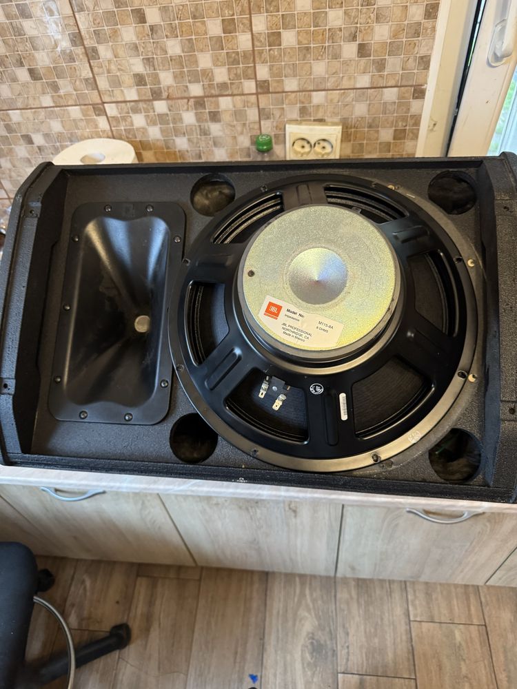 Vand boxe  JBL PRX 415M