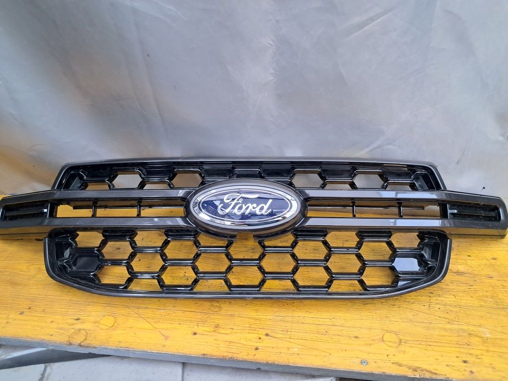 Грил решетка Ford Ranger 2025г