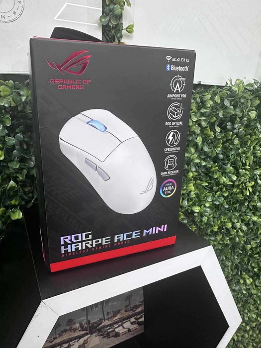 Безжична геймърска мишка Asus ROG Harpe Ace Mini, Черна - нова