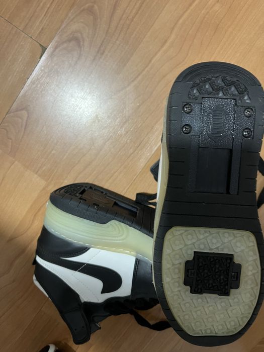 Vand adidasi Nike air jordan