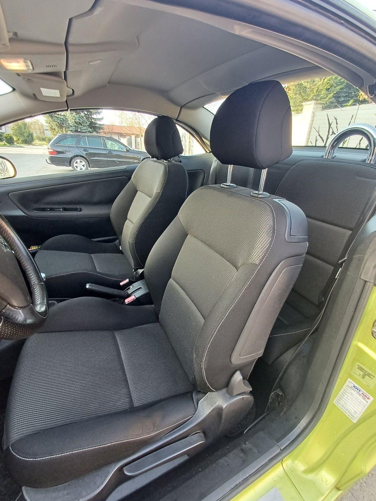 peugeot 207 cc ..