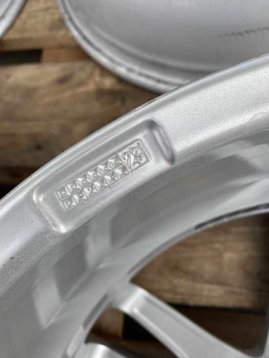 17 цола 5 х 112 мм Фолксваген , Ауди , VW , Audi
