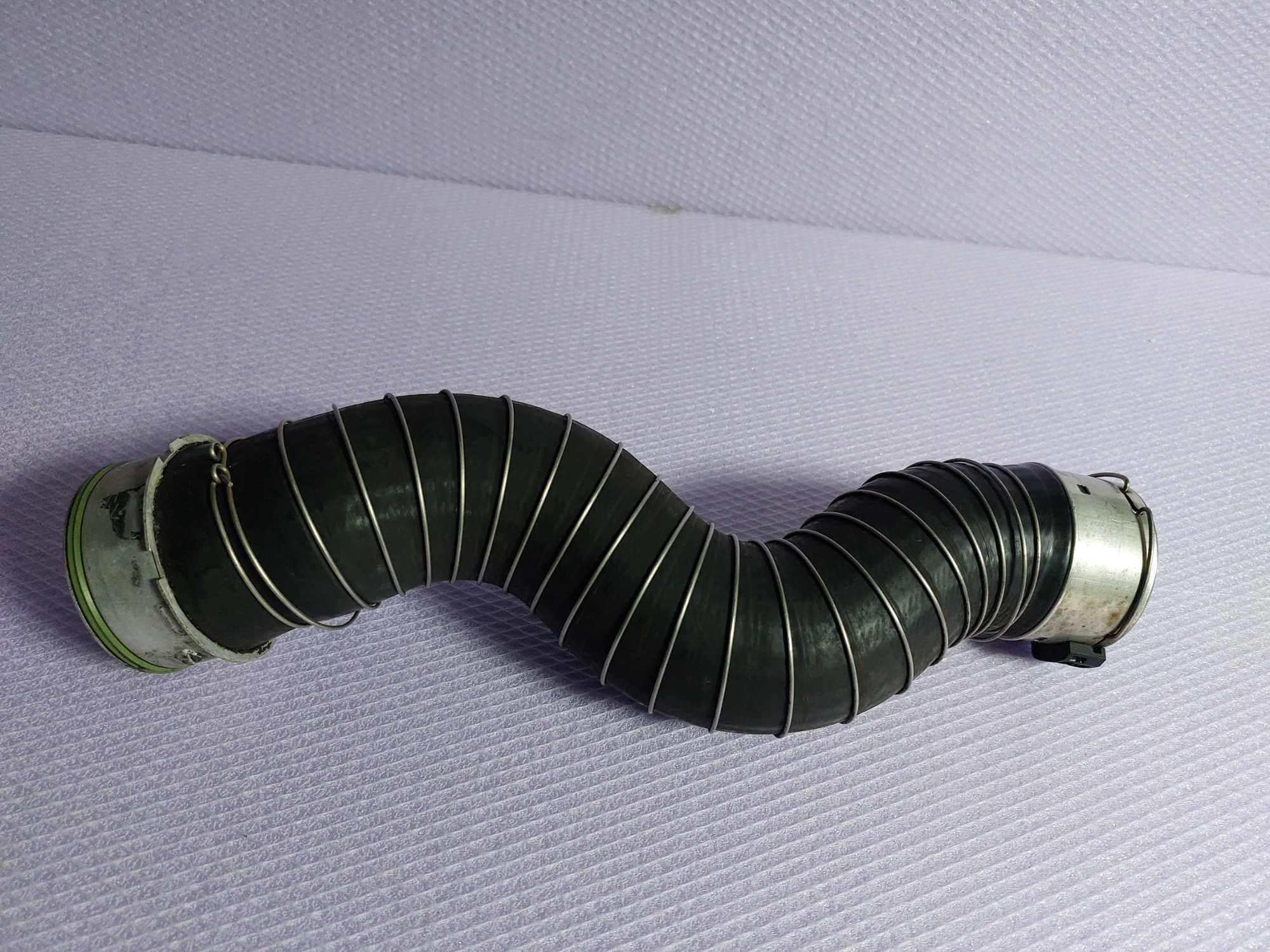 Furtun intercooler BMW E90 LCI E91 LCI E92 LCI E93 LCI E84 Cod 8513288