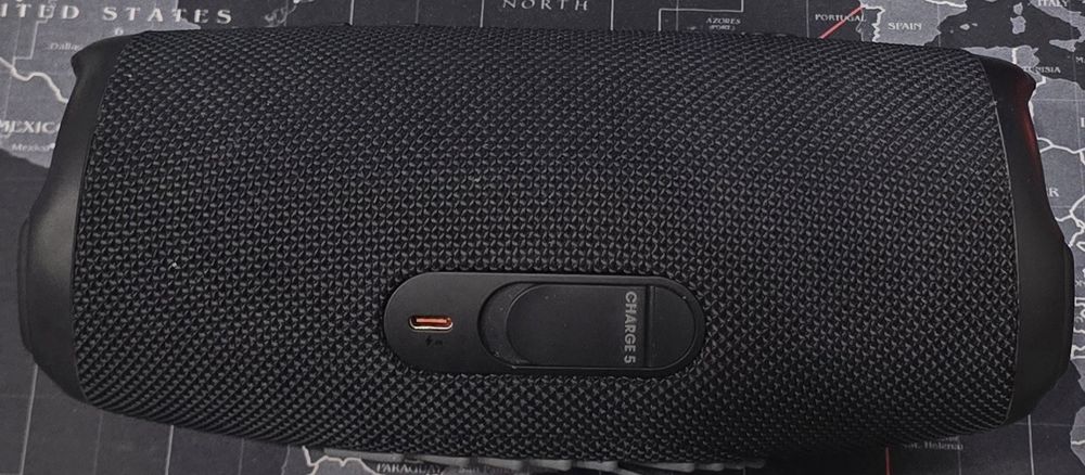 Портативна колонка JBL charge 5
