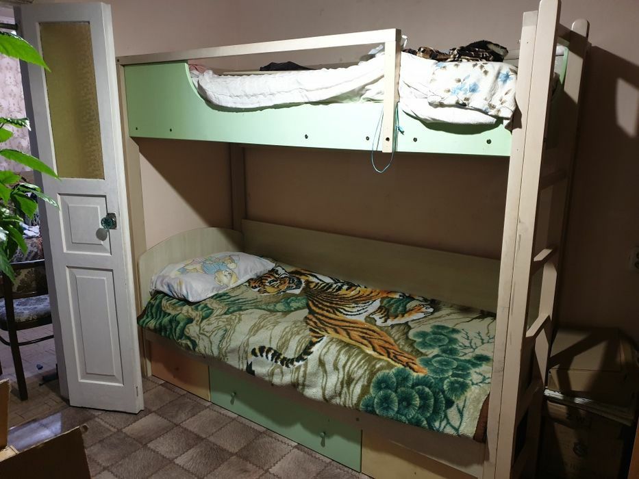 Кровать подростковая, двух ярусная