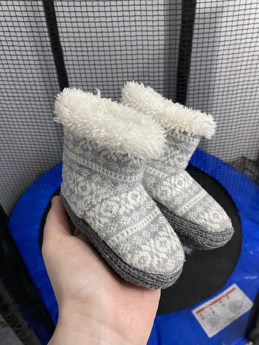 Papuci cu blana bebe