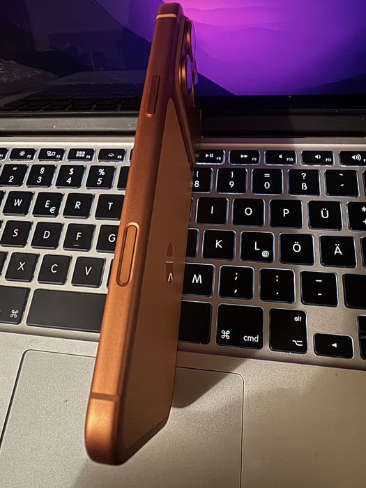 Като Нов! iPhone 17 Pro Max 256GB Orange Sim Lock