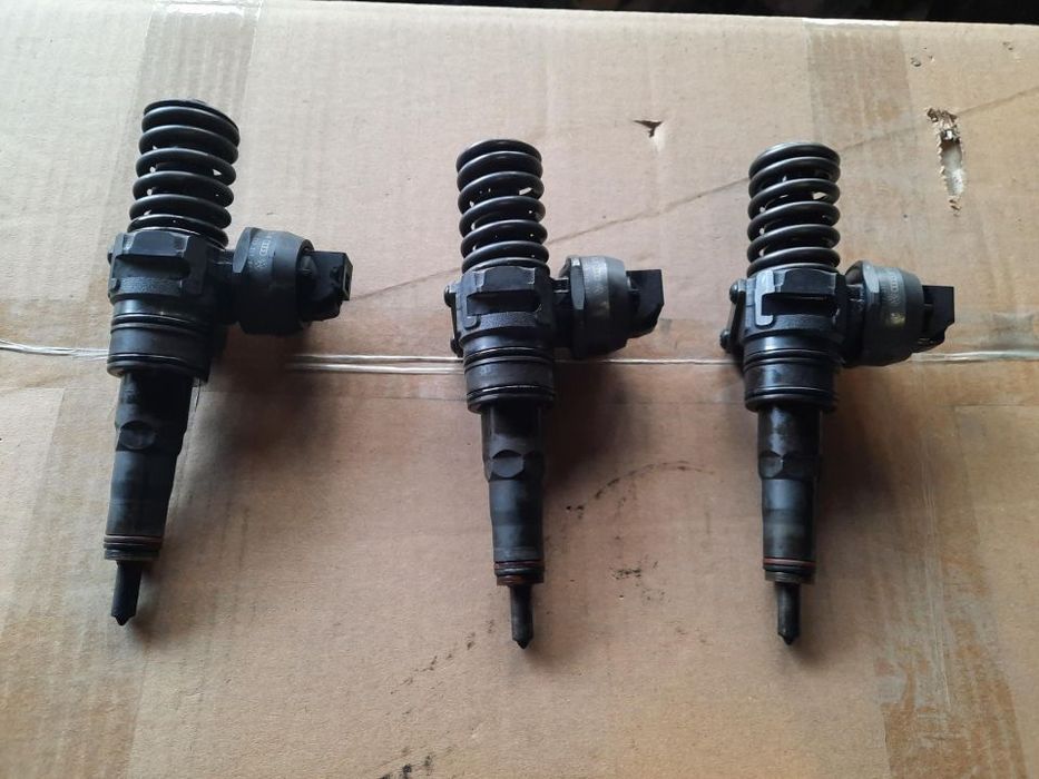 injector injectoare vw 1.9tdi 105cp bkc bxe bru golf 5 jetta touran oc