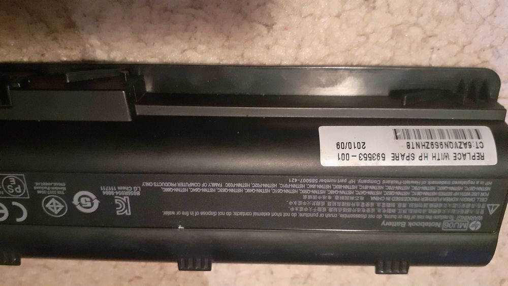 Laptop Compaq, model CQ56