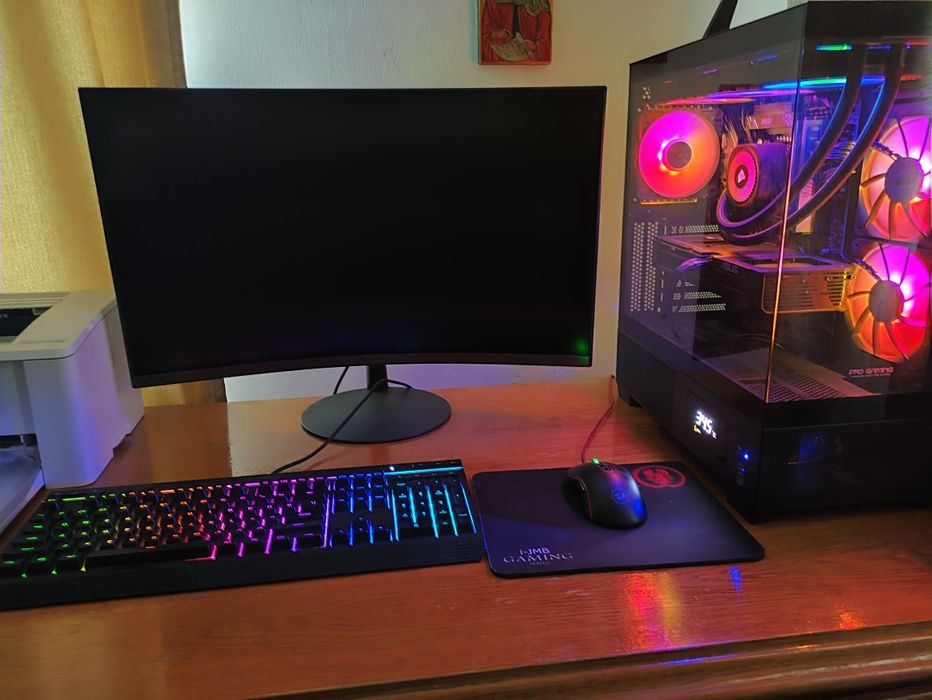 PC Gaming Intel Ultra 7 48 GB Ram RTX 5070 3 TB SSD