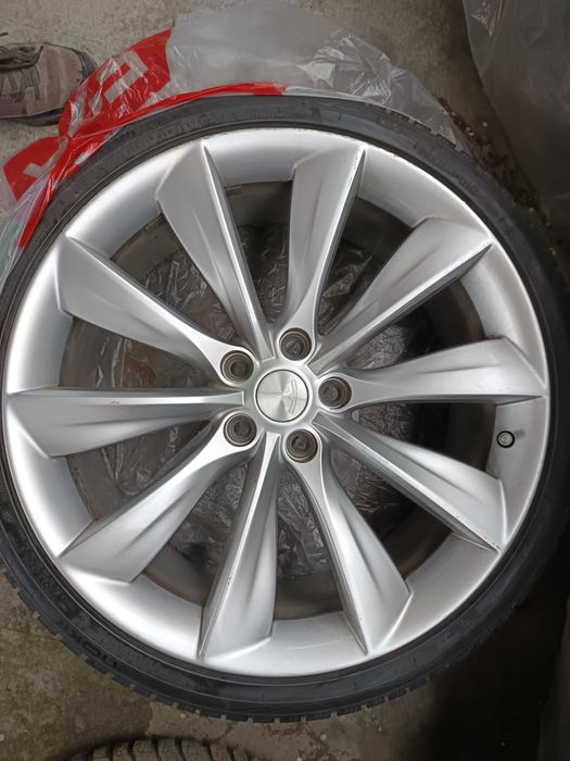 Джанти Тесла модел С Tesla model S