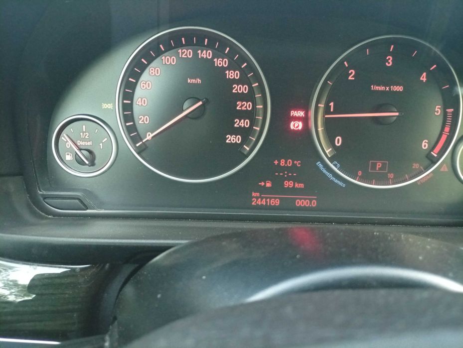 Vand Bmw 520d luxury an 2014