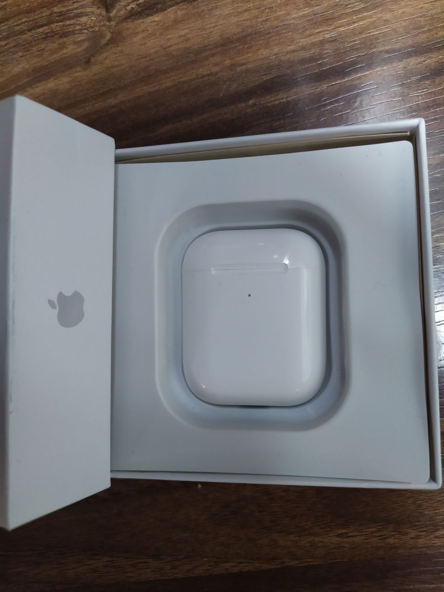 Airpods 2.2 Dubai