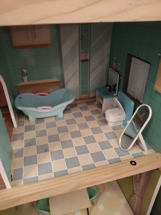 Căsuța păpuși cu accesorii