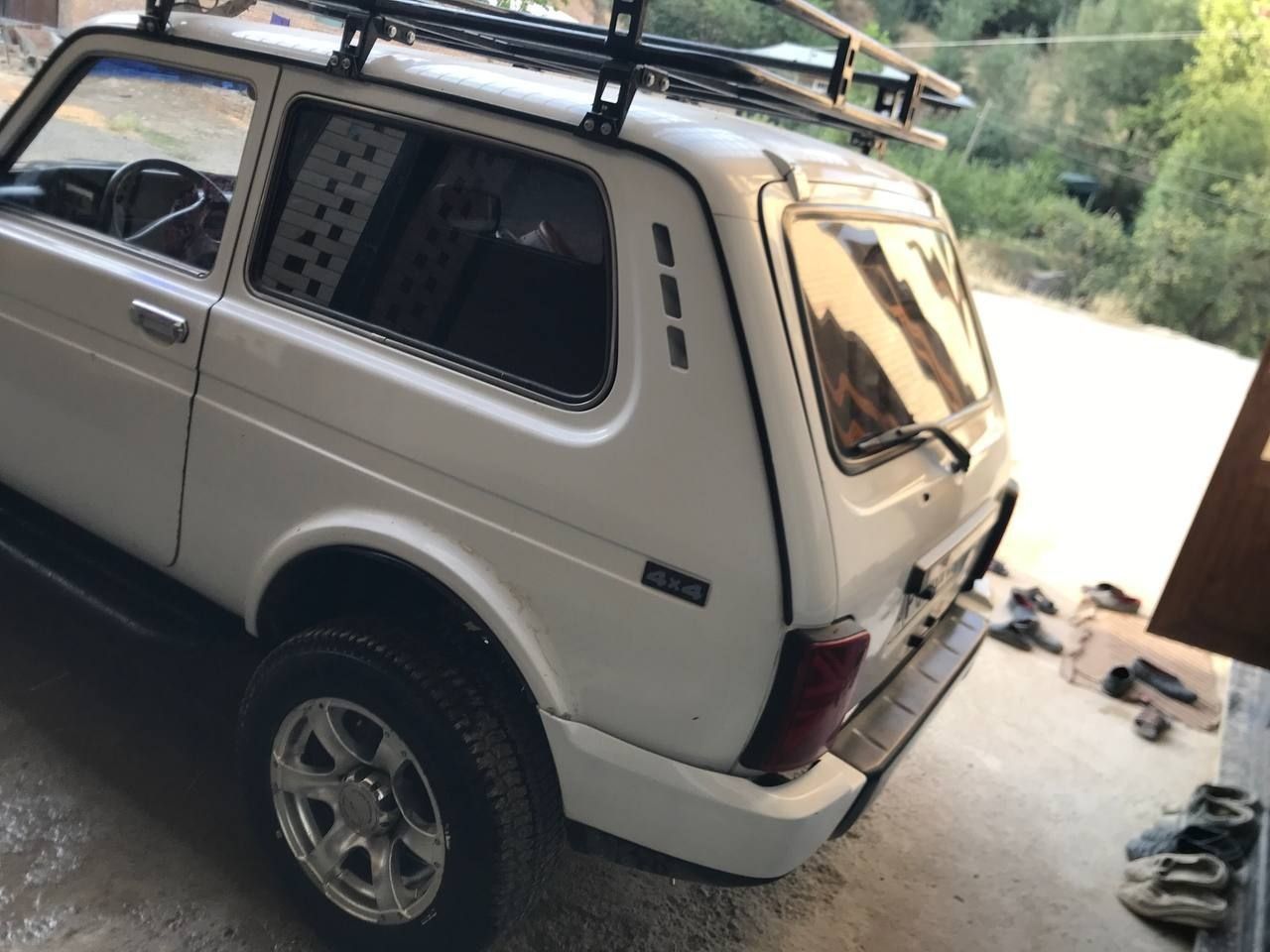 Avtomabil niva zur xolatda